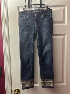 White House Black Market Dark Blue Straight Crop Jeans Embroidered Cuffs Size 0